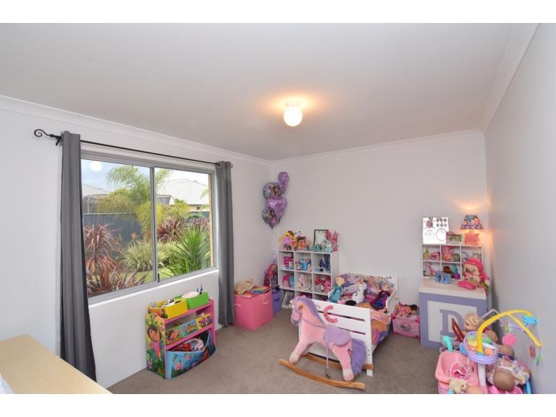 1 Lagoon Pass, Baldivis WA 6171