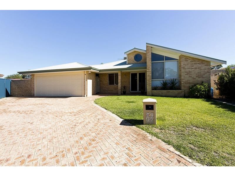 7 Fulmar Mews, Ballajura WA 6066