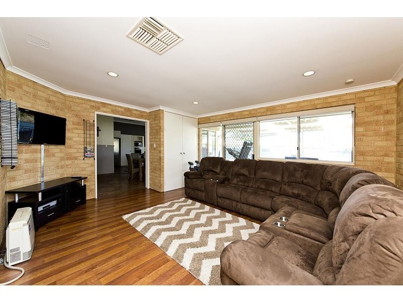 7 Fulmar Mews, Ballajura WA 6066