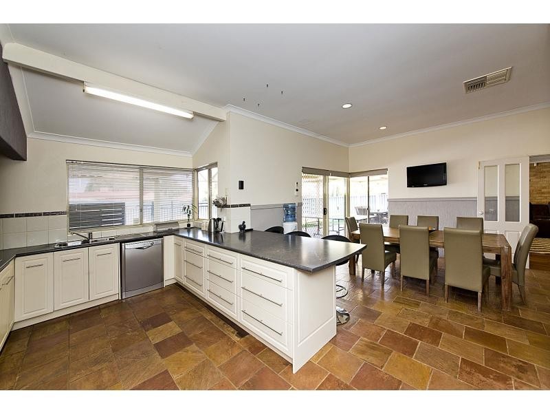 7 Fulmar Mews, Ballajura WA 6066