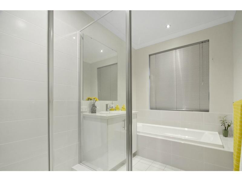 18 Buffalo Avenue, Madeley WA 6065