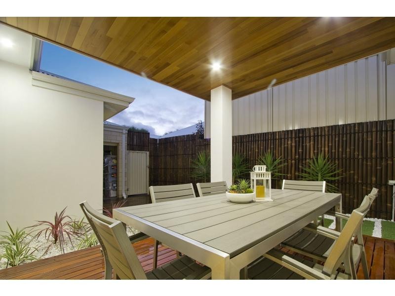 18 Buffalo Avenue, Madeley WA 6065