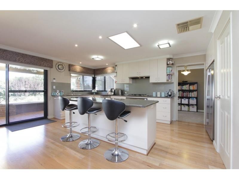 13 Arlington Drive, Willetton WA 6155
