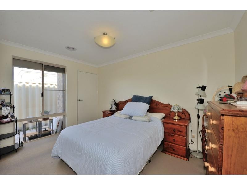 15 Morfontaine Parade, Port Kennedy WA 6172