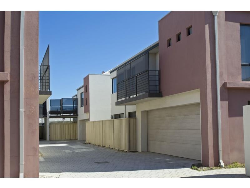 2/52 Spinnaker Heights, Yangebup WA 6164