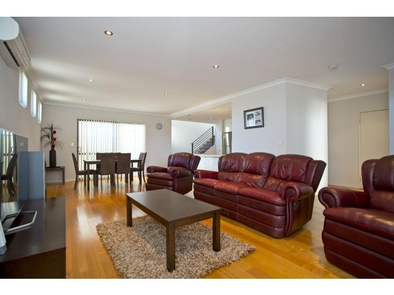 2/52 Spinnaker Heights, Yangebup WA 6164