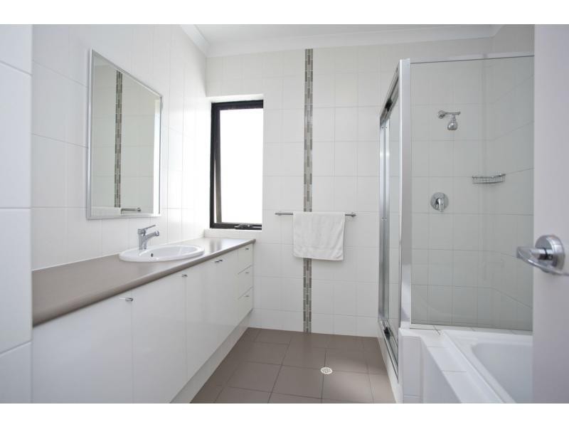 2/52 Spinnaker Heights, Yangebup WA 6164