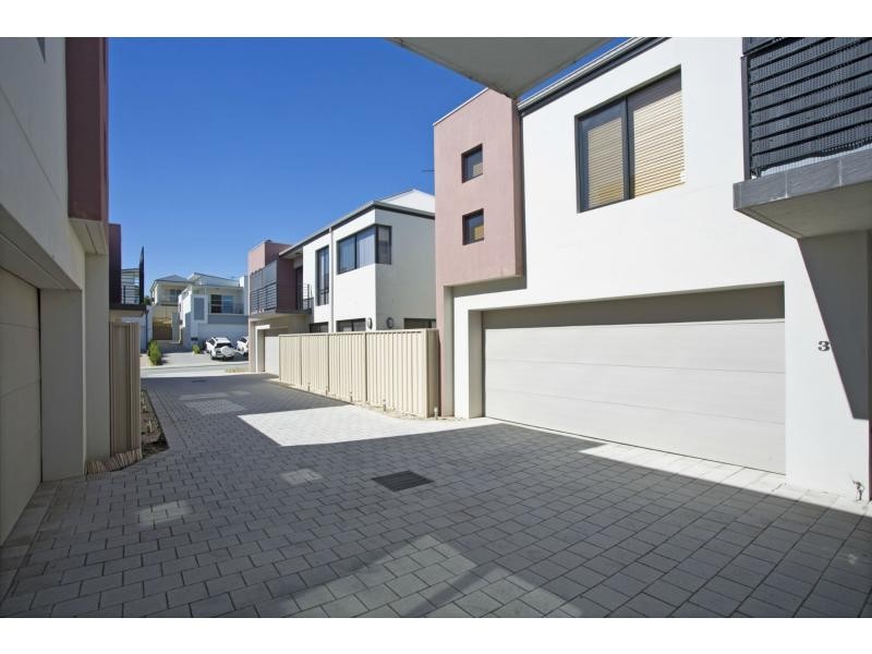 2/52 Spinnaker Heights, Yangebup WA 6164