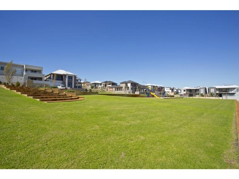 2/52 Spinnaker Heights, Yangebup WA 6164
