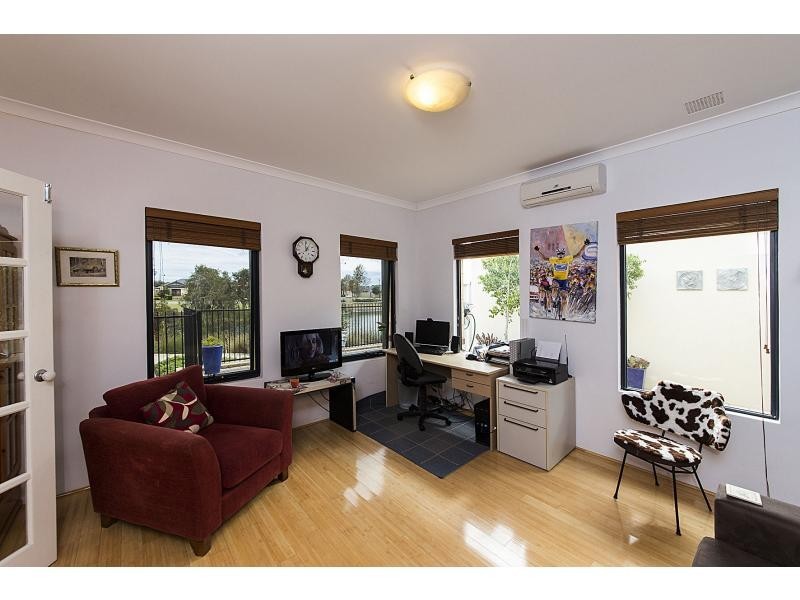 3 Renegade Path, Rockingham WA 6168