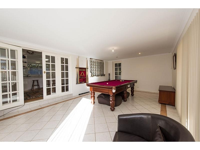 15 June Road, Safety Bay WA 6169