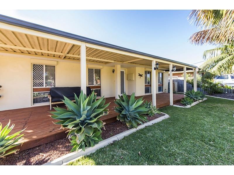 15 June Road, Safety Bay WA 6169