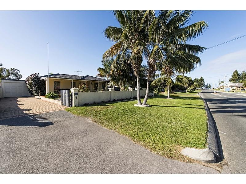 15 June Road, Safety Bay WA 6169
