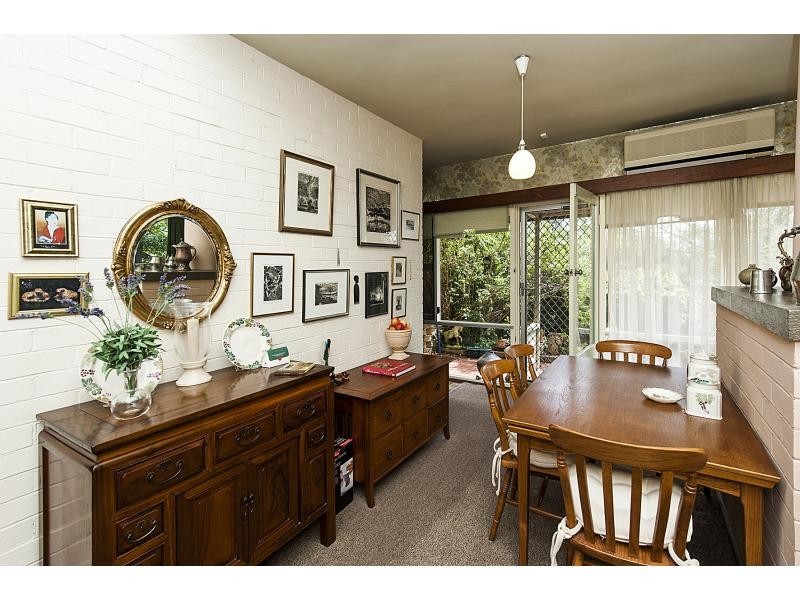 27 River Way, Salter Point WA 6152