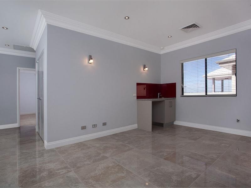 38a Deverell Way, Bentley WA 6102