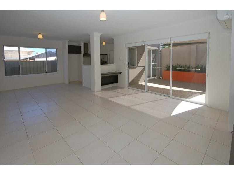 194d Kent Street, Rockingham WA 6168