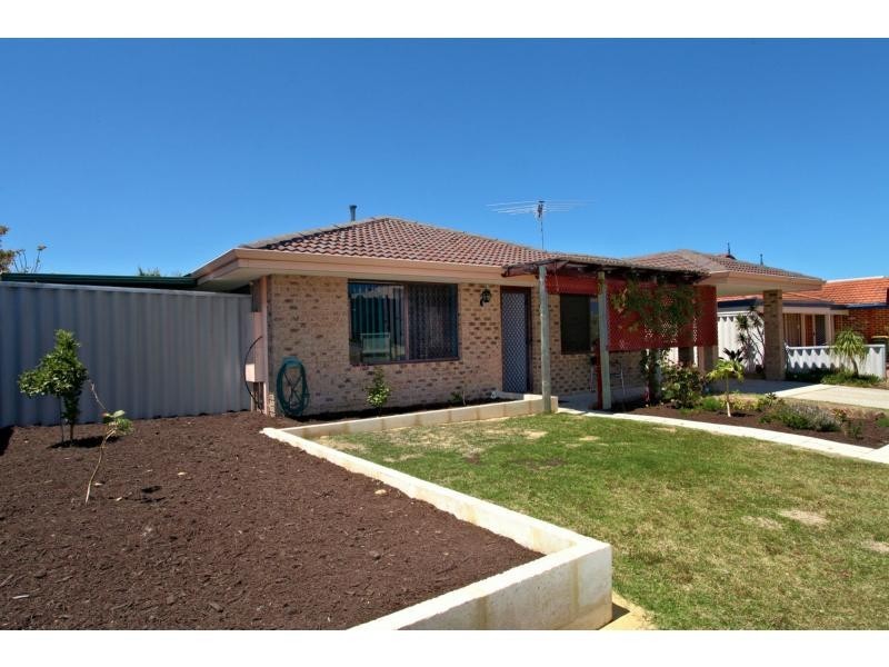 6 Jacka Close, Marangaroo WA 6064