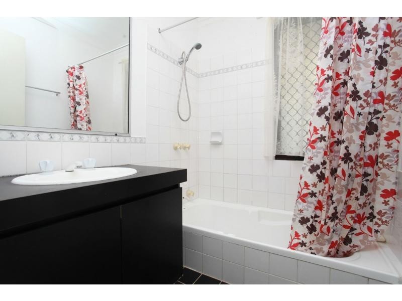 6 Jacka Close, Marangaroo WA 6064