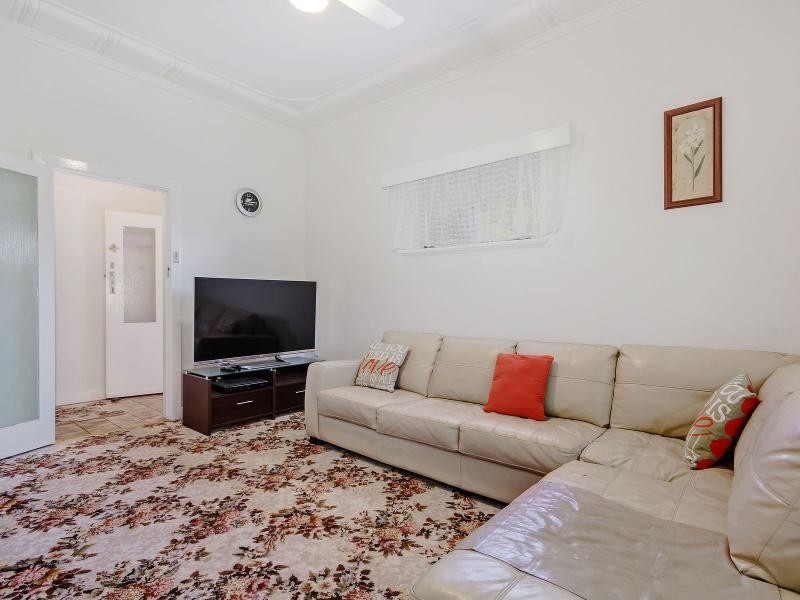 23 Florence Street, Rockingham WA 6168