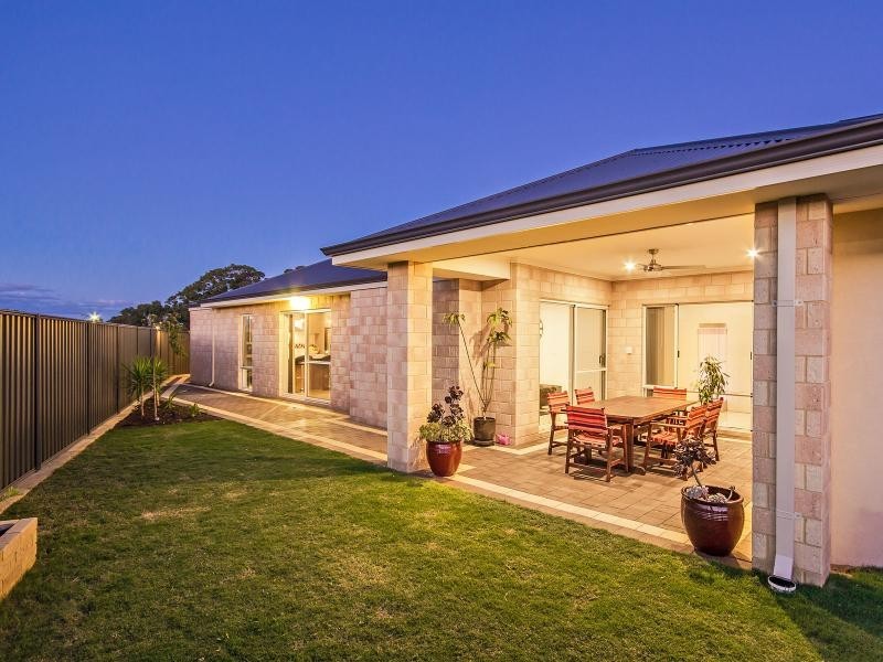 14 Emary Rise, Baldivis WA 6171