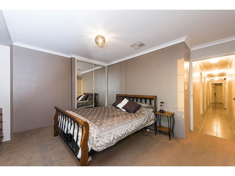 12 Fennell Rise, Darch WA 6065