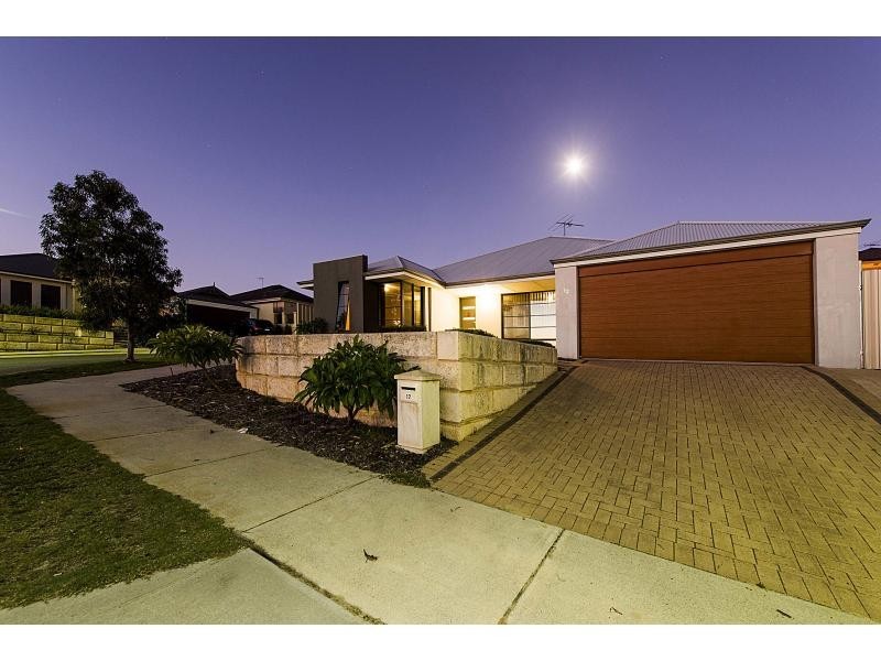 12 Fennell Rise, Darch WA 6065