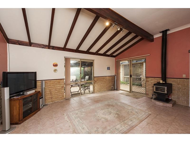 54 Donald Drive, Safety Bay WA 6169