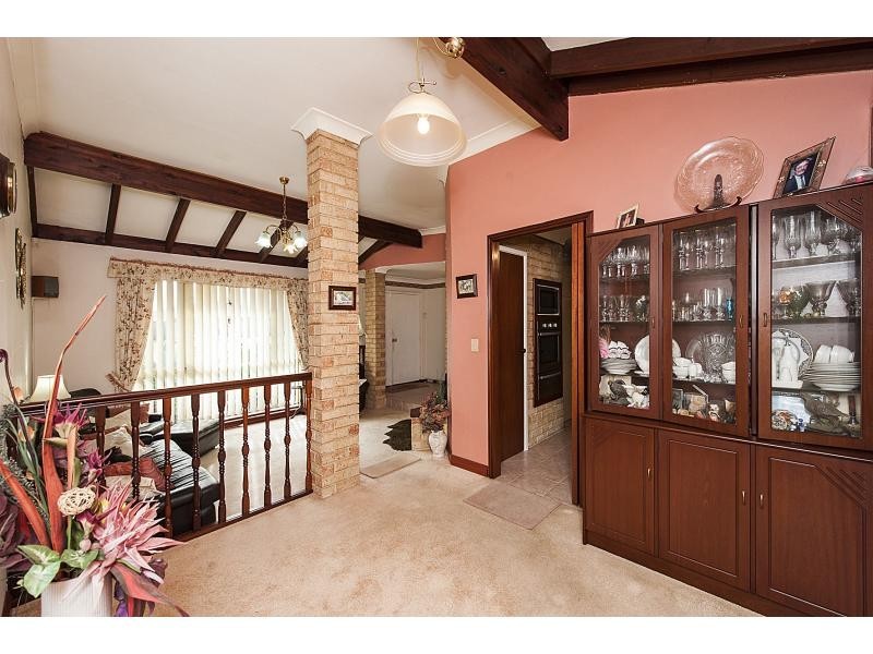 54 Donald Drive, Safety Bay WA 6169