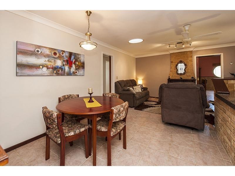 54 Donald Drive, Safety Bay WA 6169