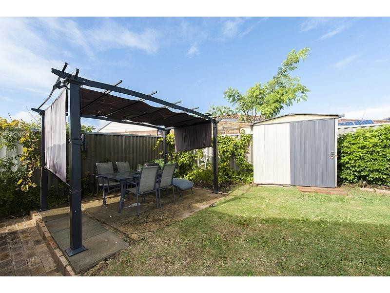 54 Donald Drive, Safety Bay WA 6169