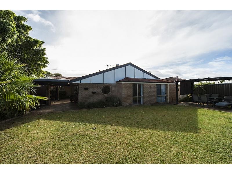 54 Donald Drive, Safety Bay WA 6169