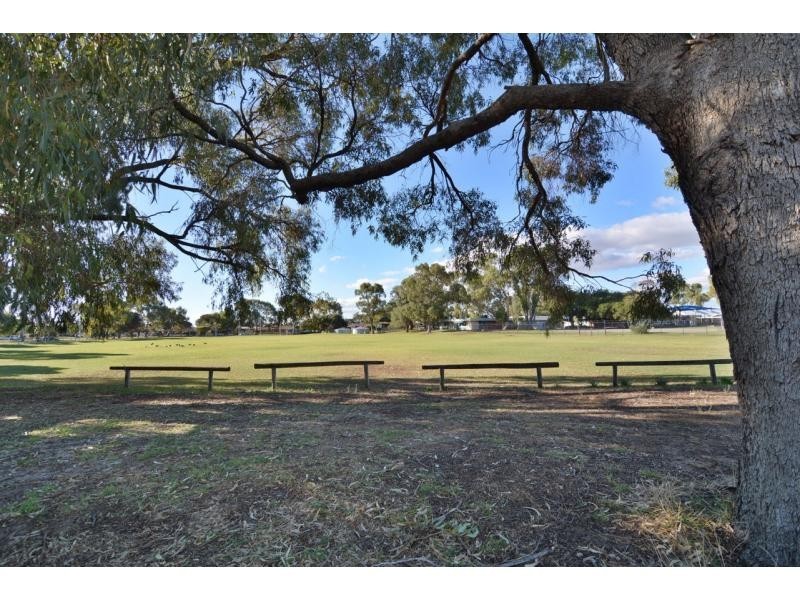 20 Salcombe Way, Warnbro WA 6169