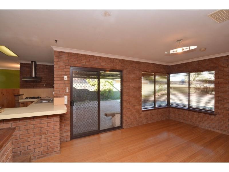 20 Salcombe Way, Warnbro WA 6169