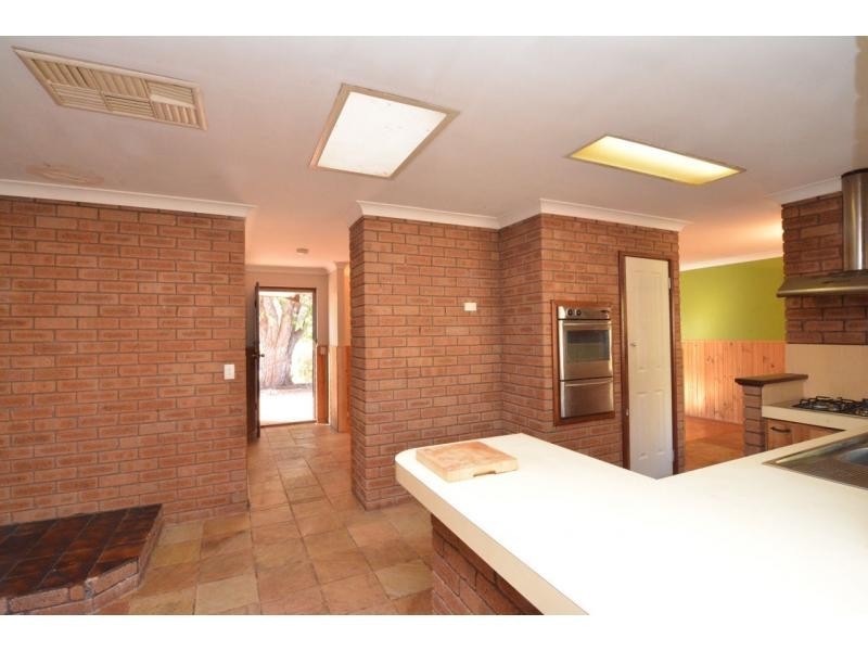 20 Salcombe Way, Warnbro WA 6169