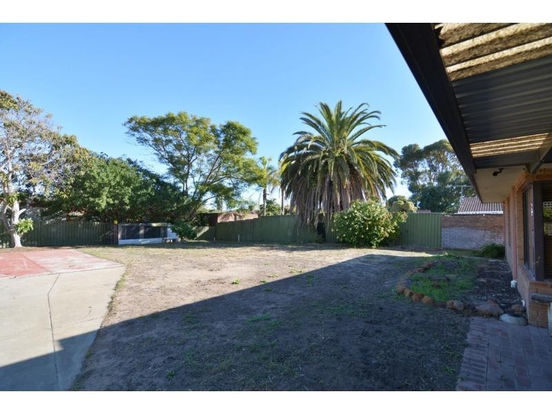 20 Salcombe Way, Warnbro WA 6169