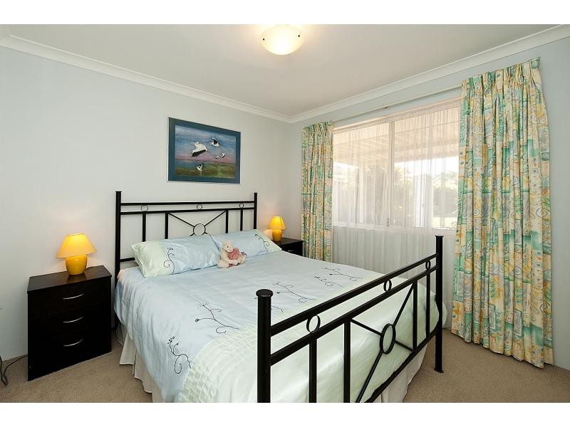 61 Manly Crescent, Warnbro WA 6169