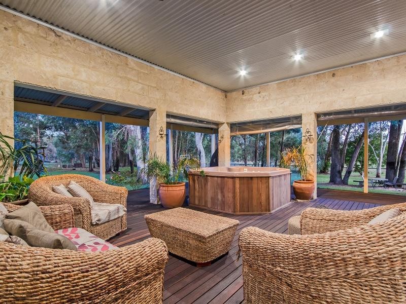 220 Duckpond Road, Wellard WA 6170