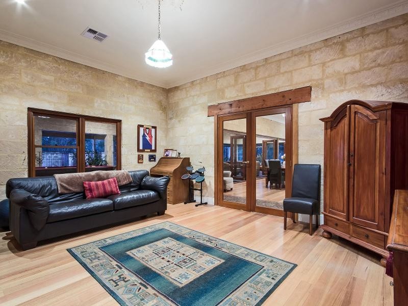 220 Duckpond Road, Wellard WA 6170