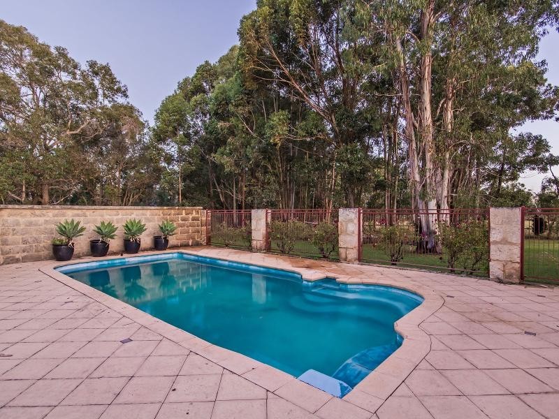 220 Duckpond Road, Wellard WA 6170