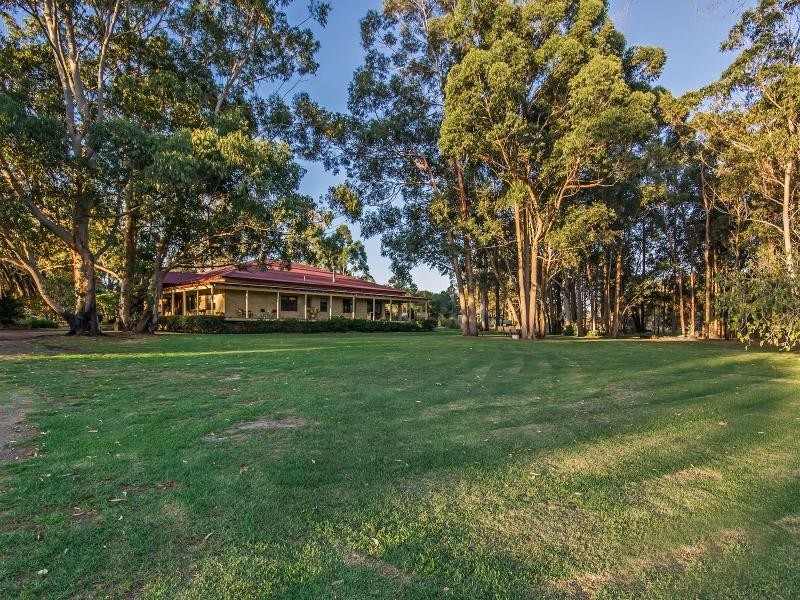 220 Duckpond Road, Wellard WA 6170