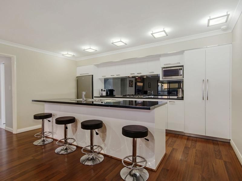 36 Baycliff Turn, Waikiki WA 6169