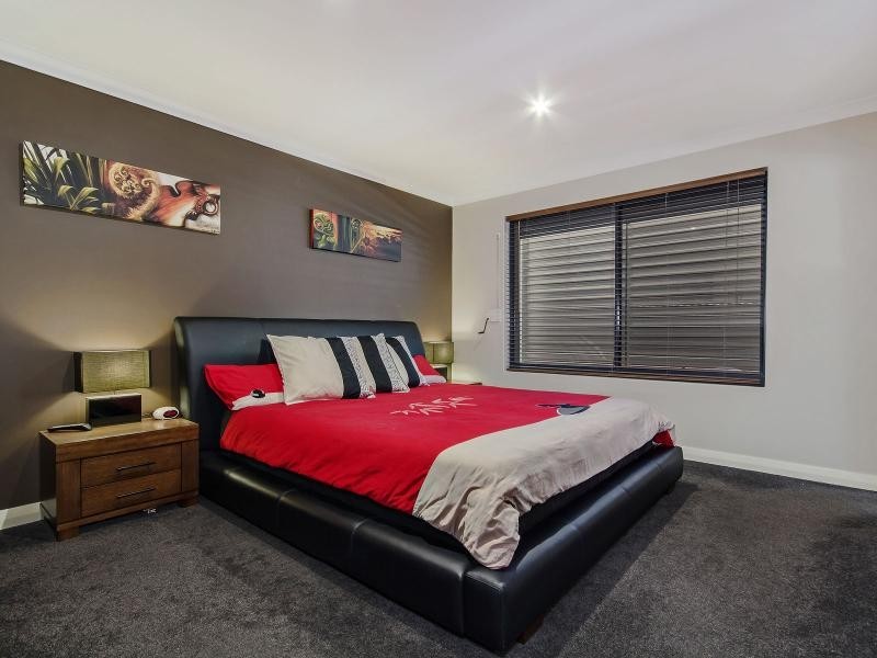 36 Baycliff Turn, Waikiki WA 6169