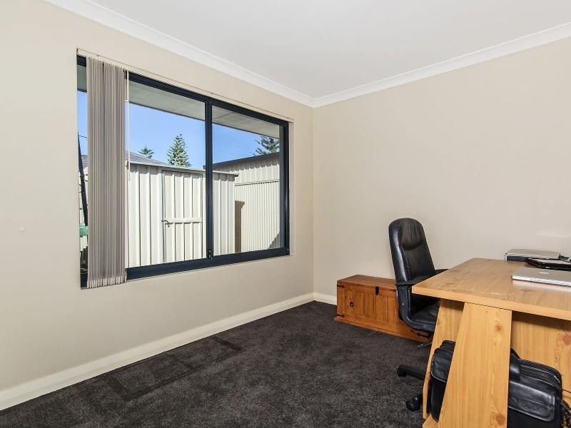 36 Baycliff Turn, Waikiki WA 6169