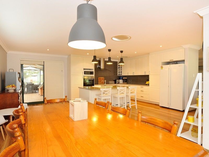 13 Hadley Street, Shoalwater WA 6169