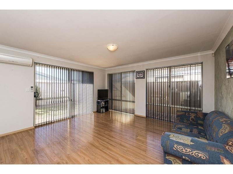 18 Carpentaria Drive, Port Kennedy WA 6172