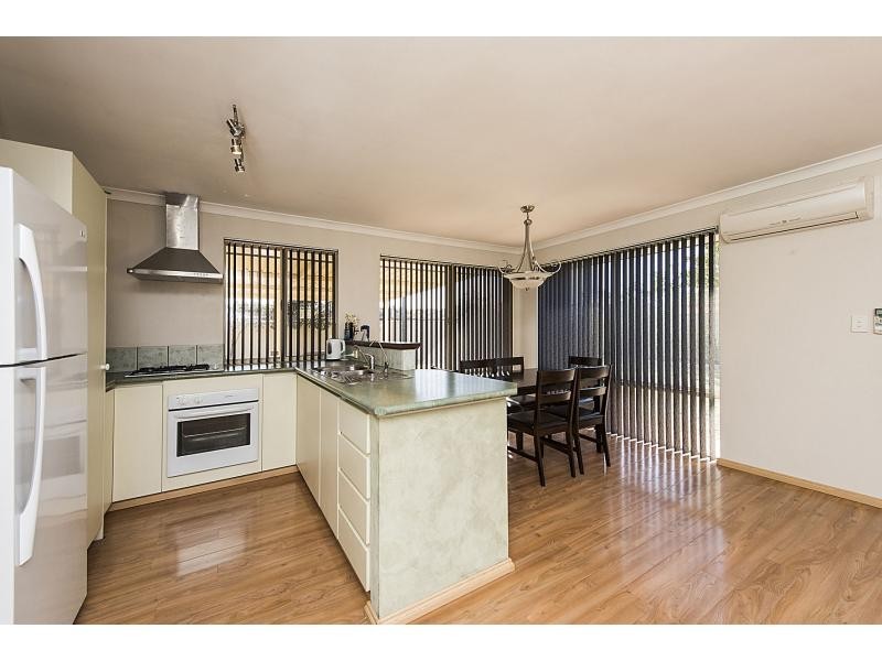 18 Carpentaria Drive, Port Kennedy WA 6172