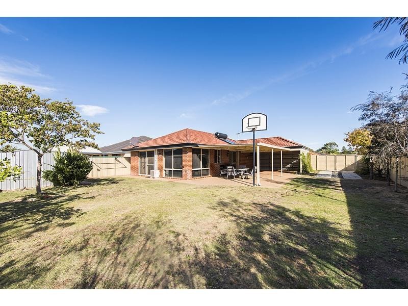 18 Carpentaria Drive, Port Kennedy WA 6172