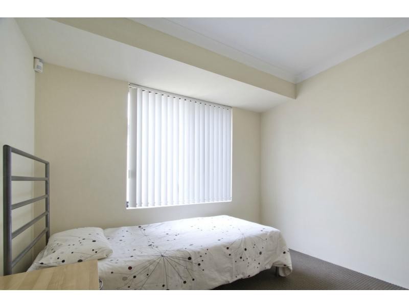 3 Henderson Avenue, Redcliffe WA 6104