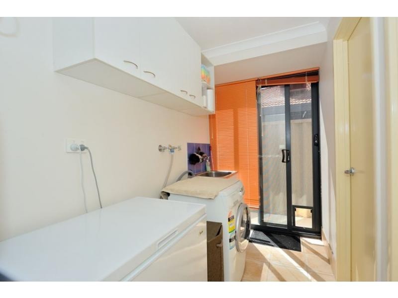 4 Bopeechee Way, Port Kennedy WA 6172