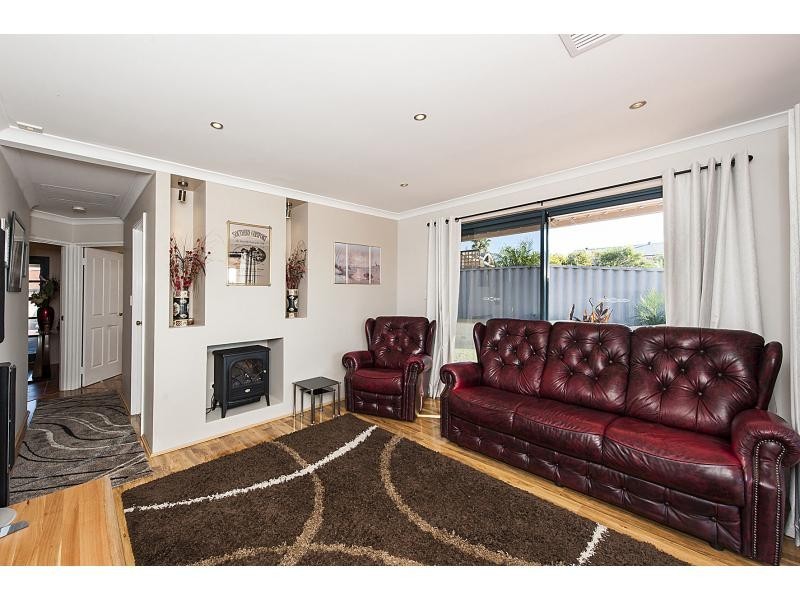 6 Venice Retreat, Warnbro WA 6169